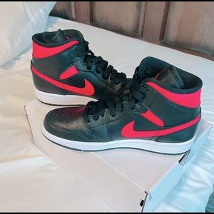 Jordan 1 Mid "Black/Siren Red/White" Women's Shoe